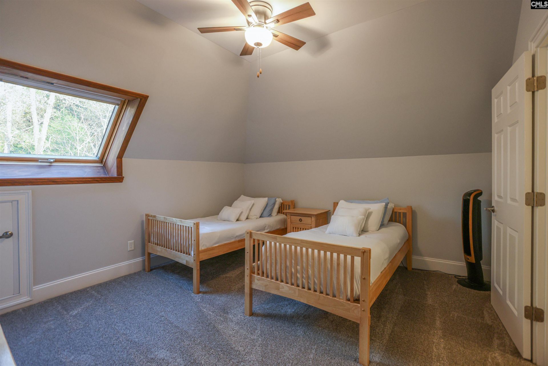 553 Jacobs Mill Pond  Photo 41