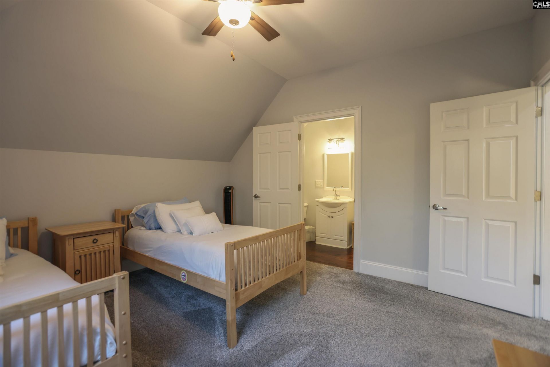 553 Jacobs Mill Pond  Photo 42