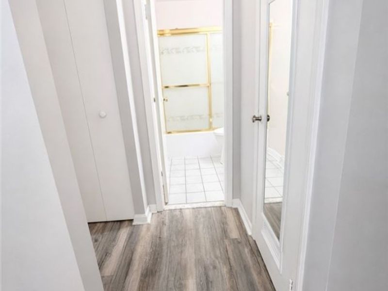 1372 Golden Gate Boulevard , Unit B-201, Mayfield Heights, OH 44124 Photo 10