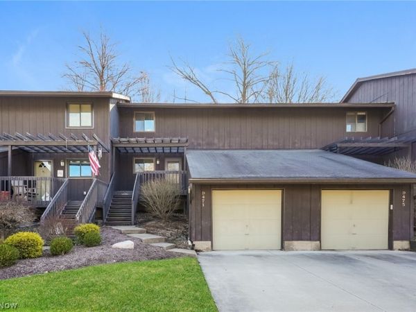 9471 Madison Lane , North Royalton, OH 44133