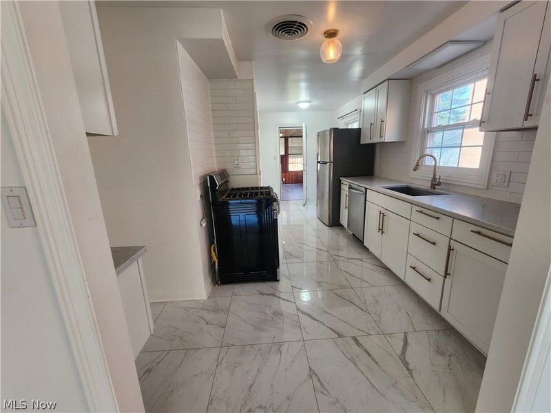 3532 Normandy Road , Unit DOWN, Shaker Heights, OH 44120 Photo 6