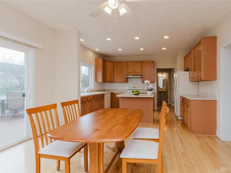 9741 Olde Georgetown Way, Centerville, OH 45458 Photo 24