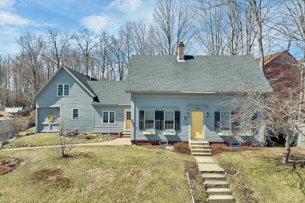 133 Main Street, Meredith, NH 03253 Main Photo