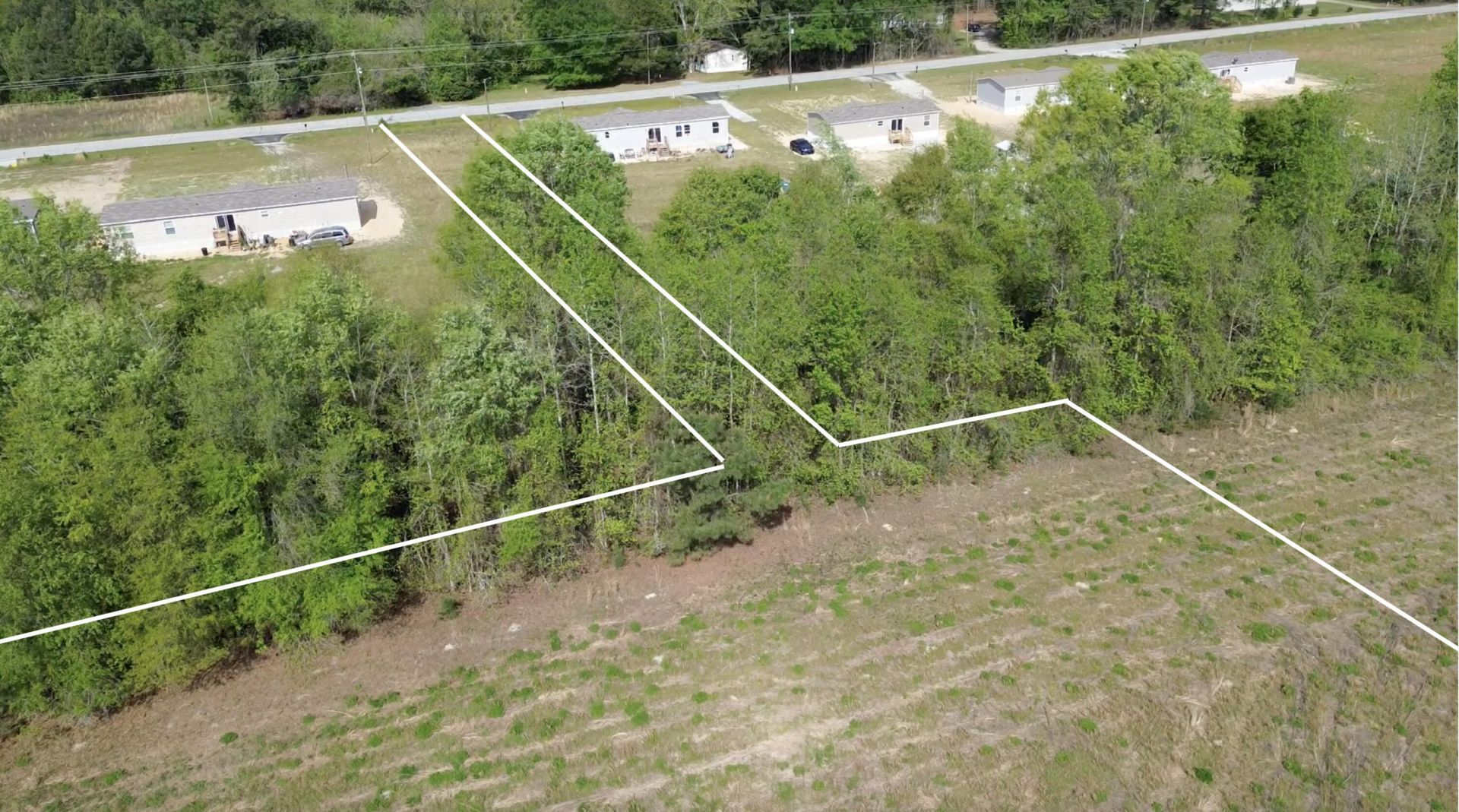 000 Jefferies Highway Photo 4