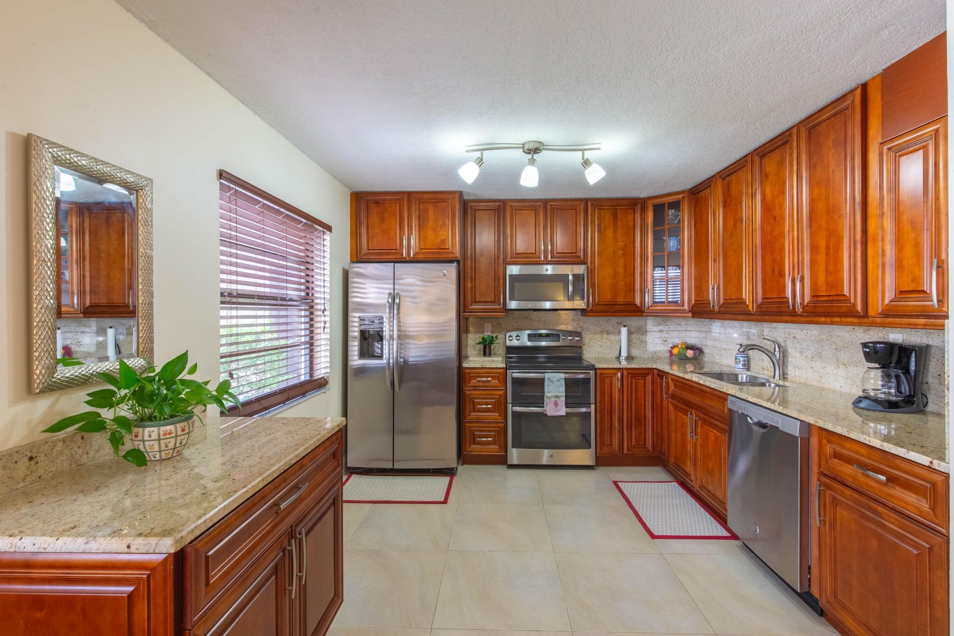 154 Capri, Unit D, Delray Beach, FL 33484 Photo