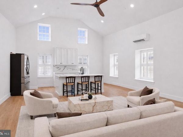 18 W MECHANIC, Unit 7, NEW HOPE, PA 18938