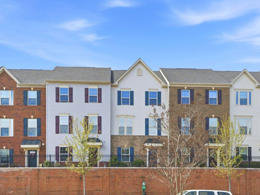 806 Foxleigh Way, Middle River, MD 21220 Main Photo