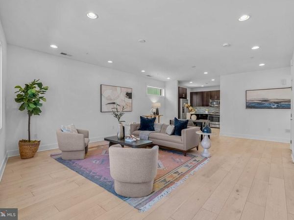 808A MONTROSE STREET, PHILADELPHIA, PA 19147