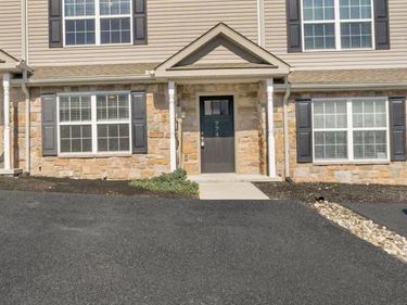 774 GREGS DRIVE, HARRISBURG, PA 17111