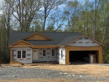 209 FEDERALIST WAY, MONTROSS, VA 22520