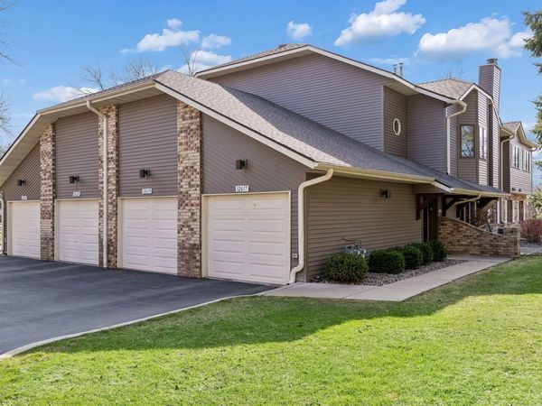 12619 Sherwood Place, Minnetonka, MN 55305