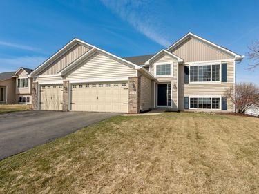 821 10th Avenue NE, Lonsdale, MN 55046