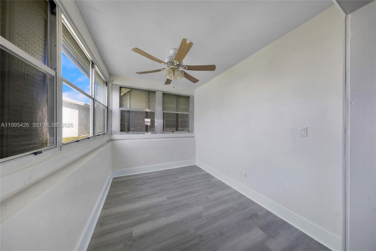 2520 NW 2nd Dr , Pompano Beach, FL 33064 Photo