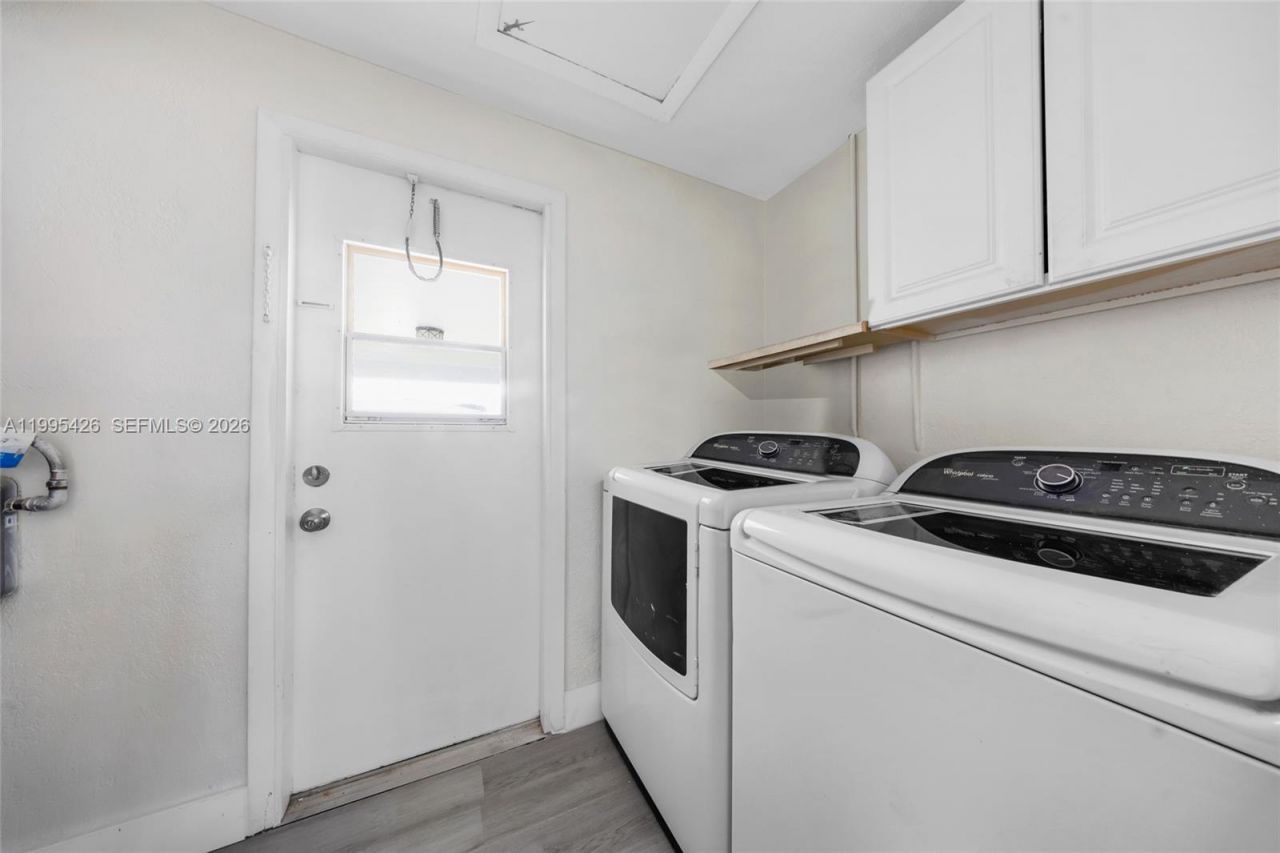 2520 NW 2nd Dr , Pompano Beach, FL 33064 Photo