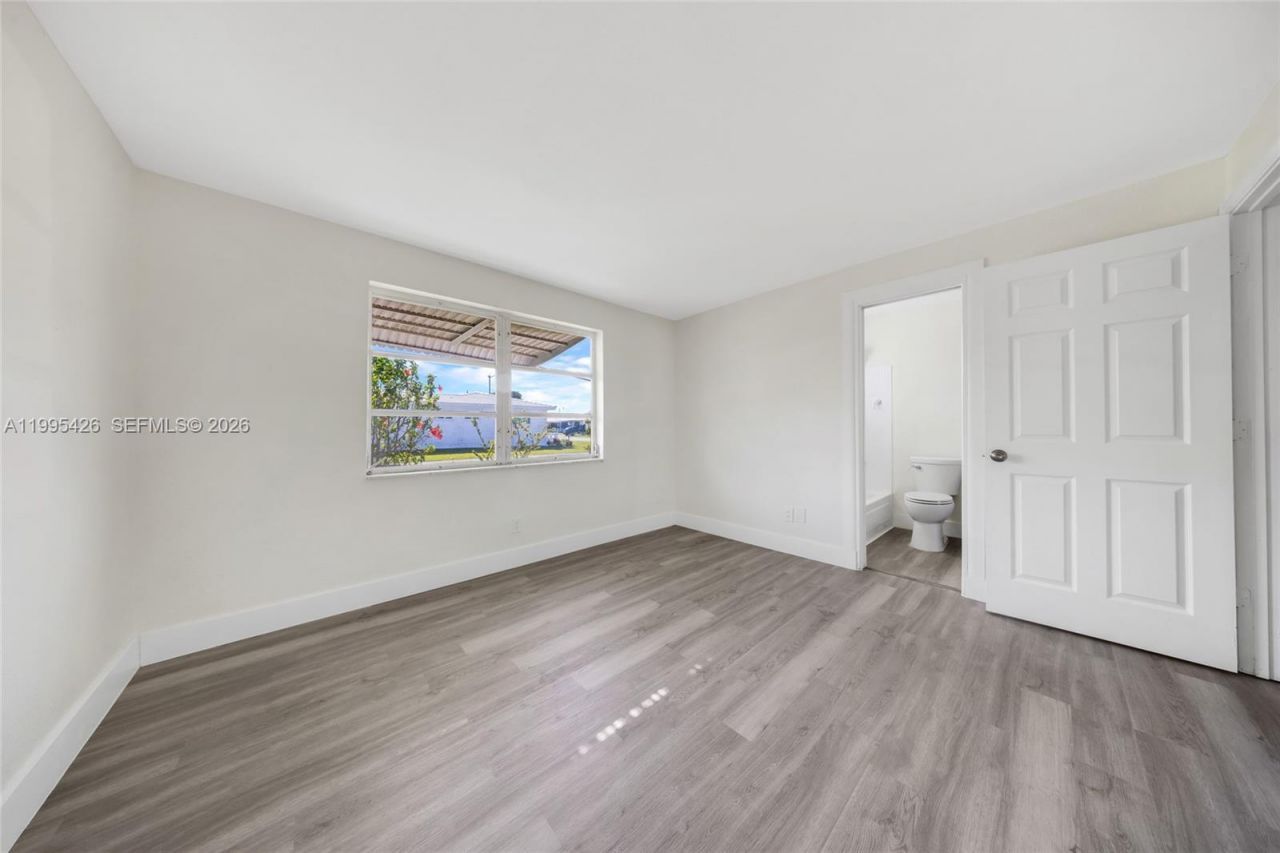 2520 NW 2nd Dr , Pompano Beach, FL 33064 Photo