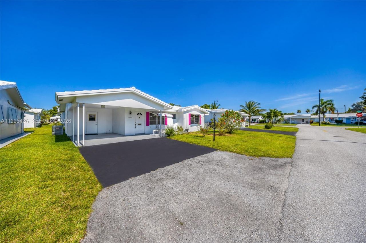 2520 NW 2nd Dr , Pompano Beach, FL 33064 Photo