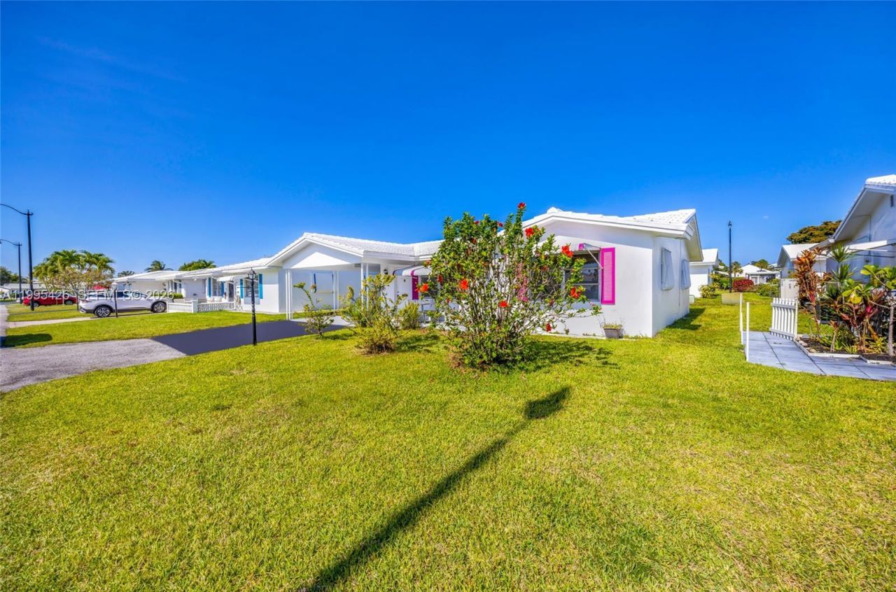 2520 NW 2nd Dr , Pompano Beach, FL 33064 Photo