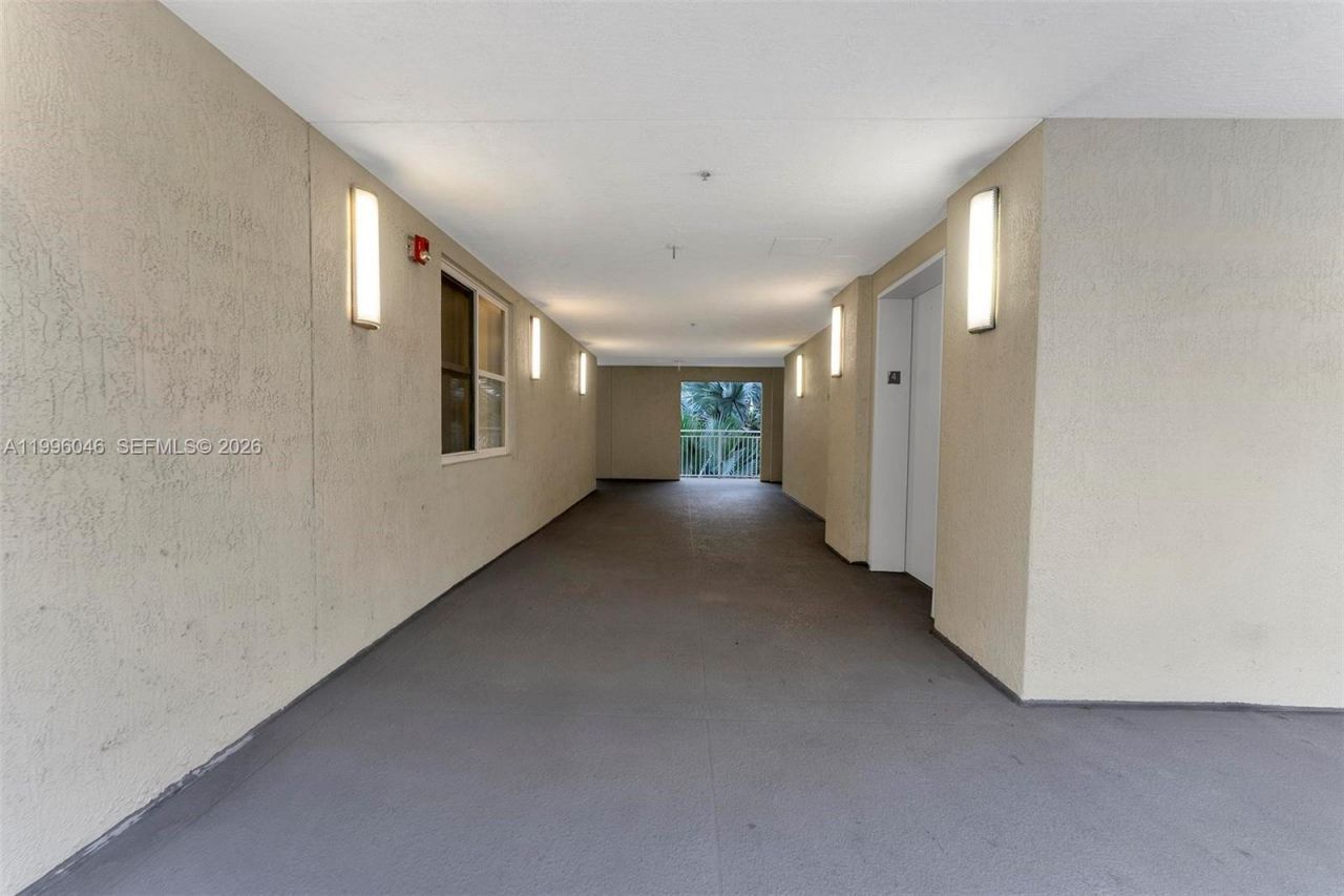 7275 SW 89th St, Unit B415, Miami, FL 33156 Photo