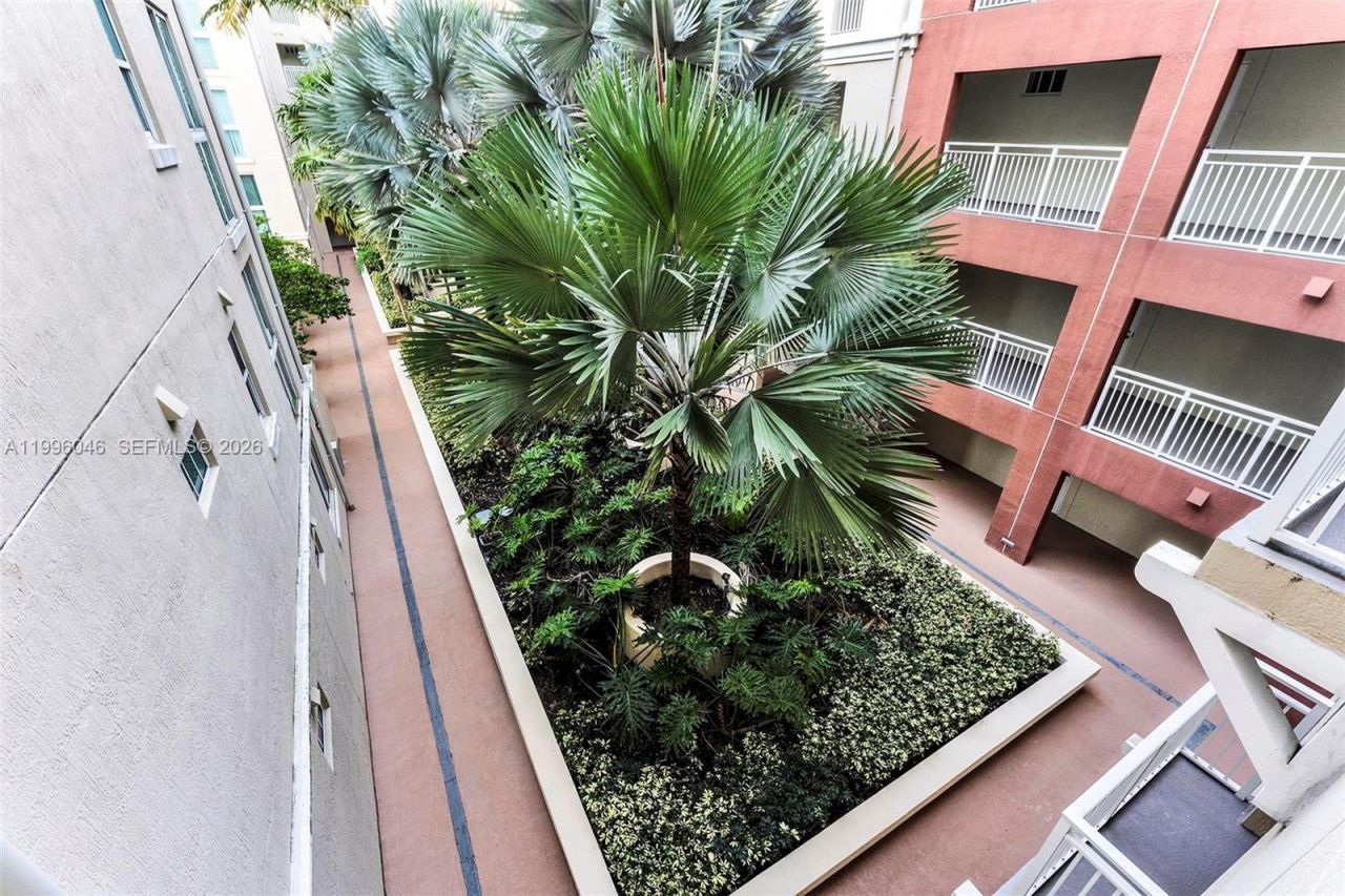 7275 SW 89th St, Unit B415, Miami, FL 33156 Photo