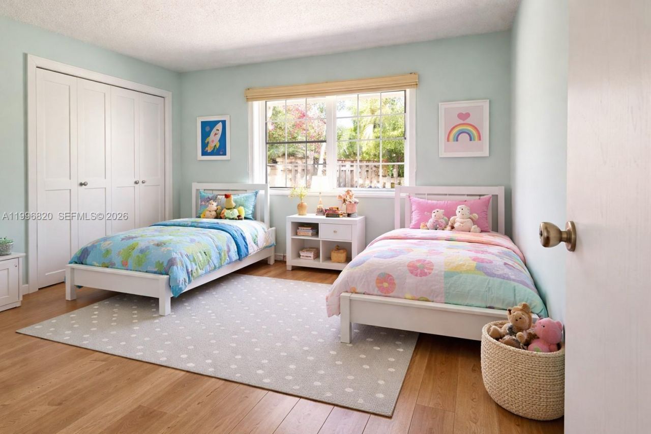 10352 NW 46th St, Doral, FL 33178 Photo