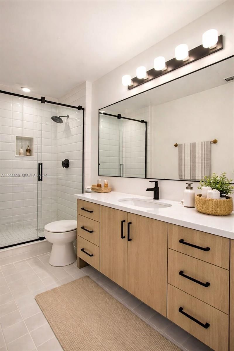 10352 NW 46th St, Doral, FL 33178 Photo