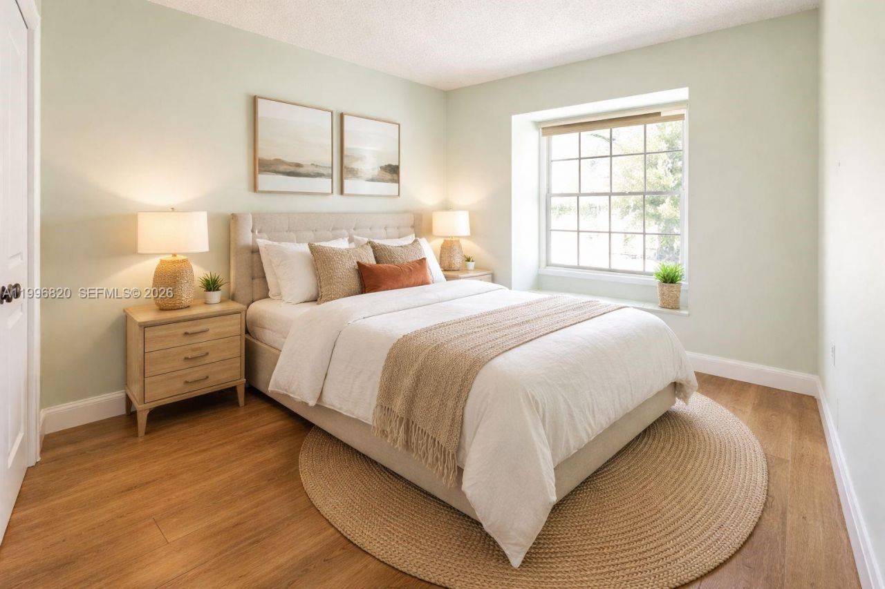 10352 NW 46th St, Doral, FL 33178 Photo