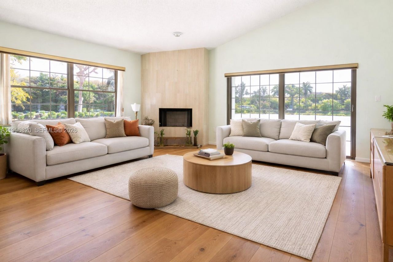 10352 NW 46th St, Doral, FL 33178 Photo