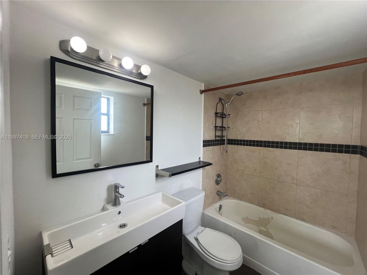 7125 Bay Dr, Unit 301, Miami Beach, FL 33141 Photo