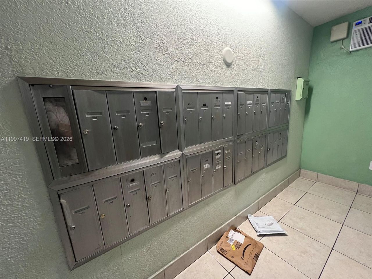 7125 Bay Dr, Unit 301, Miami Beach, FL 33141 Photo