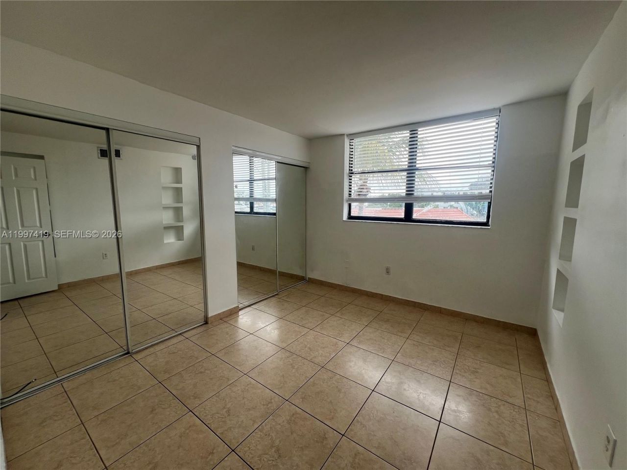 7125 Bay Dr, Unit 301, Miami Beach, FL 33141 Photo