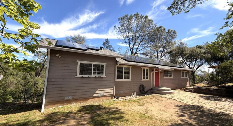 2988 Golden Gate Dr, San Andreas, CA 95249 Photo