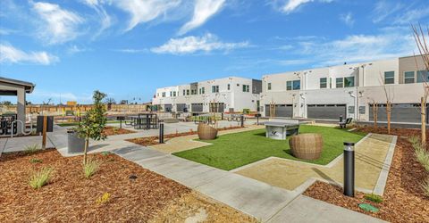 2048 Odin Walk, Sacramento, CA 95835 Photo