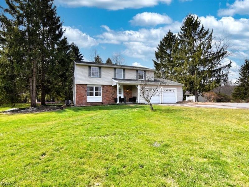 12395 Country Oaks Trail , Chardon, OH 44024 Photo 2