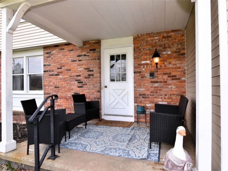 12395 Country Oaks Trail , Chardon, OH 44024 Photo 3