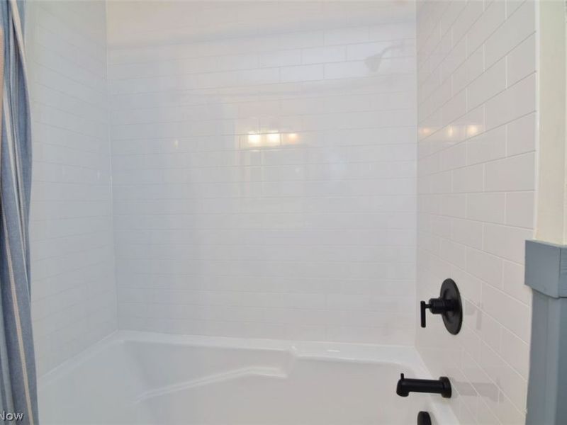 12395 Country Oaks Trail , Chardon, OH 44024 Photo 38