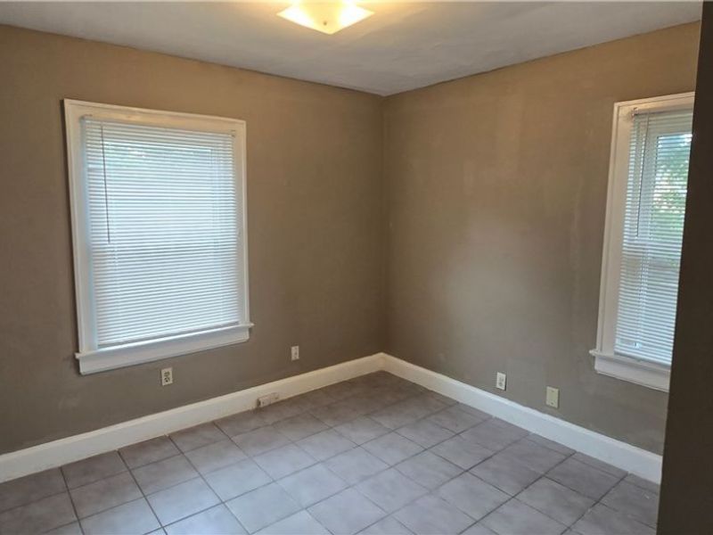 914 Dan Street, Akron, OH 44310 Photo 10