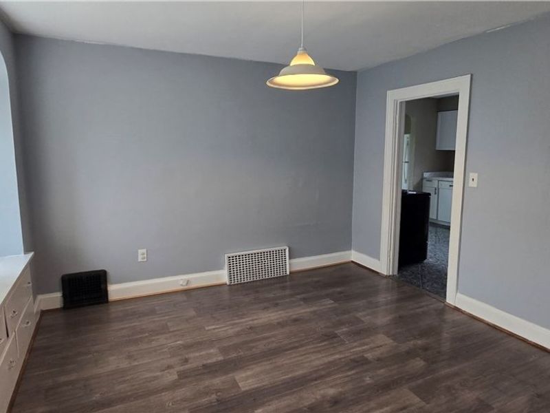 914 Dan Street, Akron, OH 44310 Photo 9