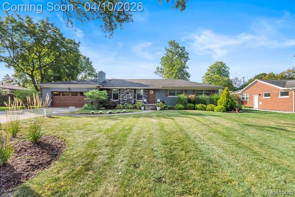 31700 Nixon Street, Beverly Hills Vlg, MI 48025 Main Photo