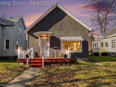 1427 Howard Street, Port Huron, MI 48060