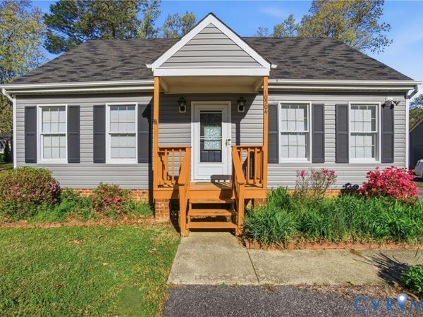 10504 Moorwood Ridge Circle, North Chesterfield, VA 23236