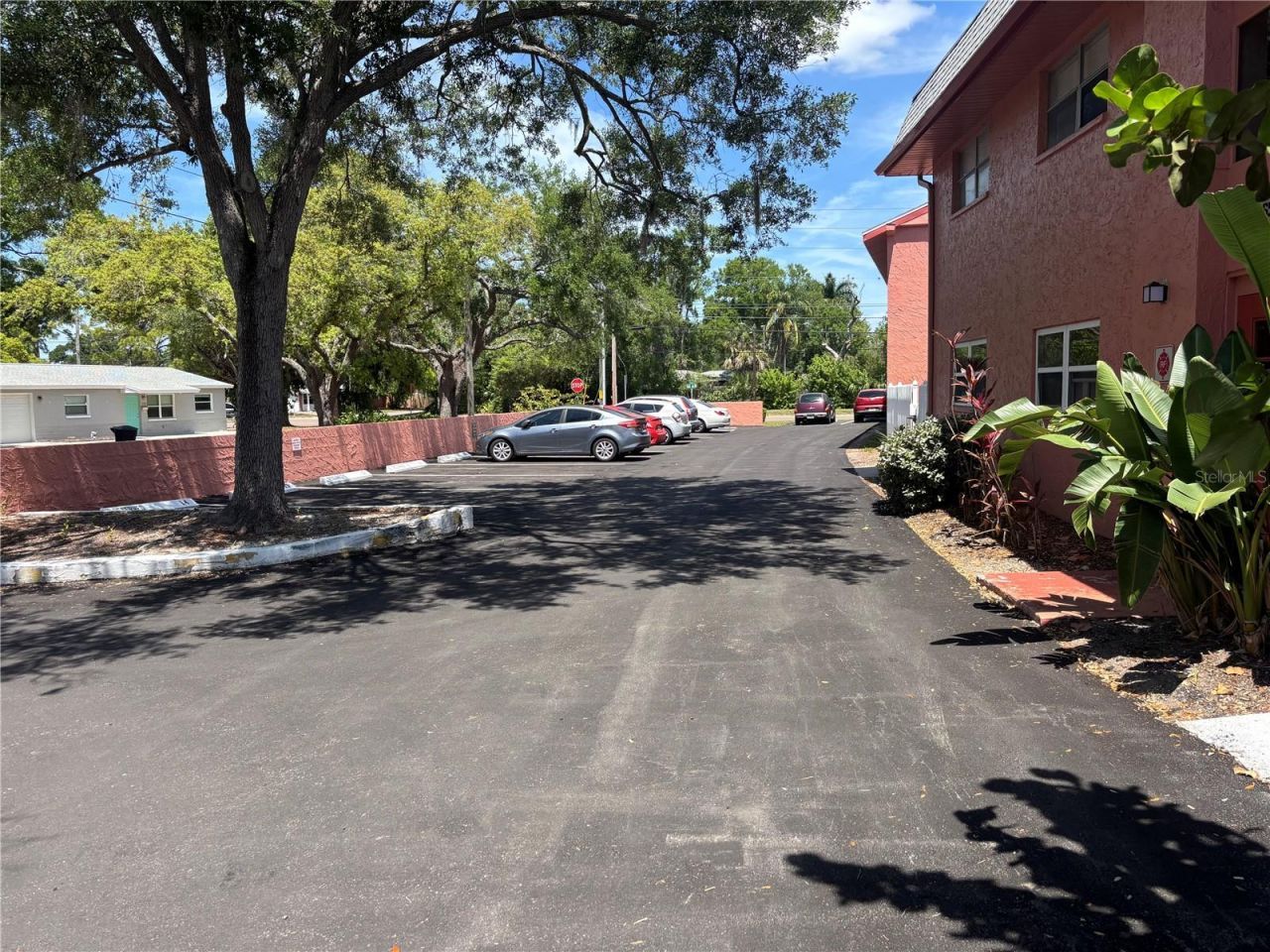 660 62nd Avenue N, Unit 1204, Saint Petersburg, FL 33702 Photo