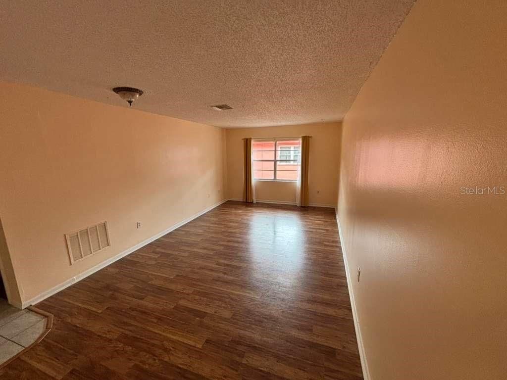 660 62nd Avenue N, Unit 1204, Saint Petersburg, FL 33702 Photo
