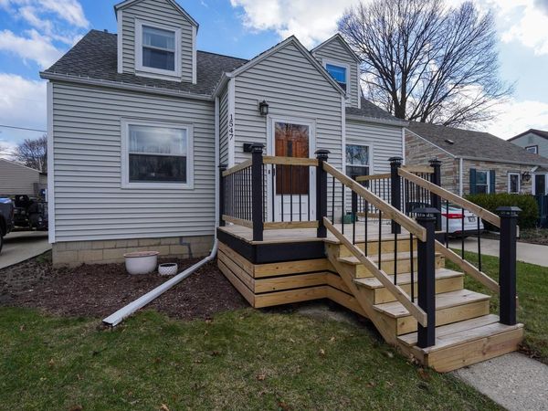 1547 E Tripoli AVENUE, Milwaukee, WI 53207