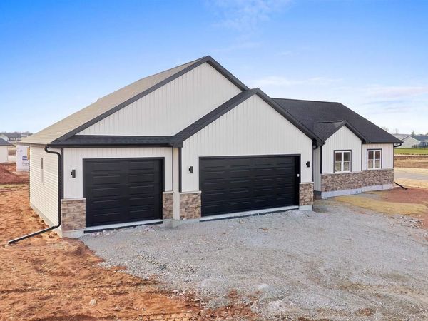 8347 MARLO AVENUE, Neenah, WI 54956