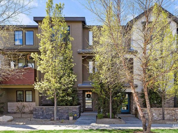 3693 E Parkcenter Blvd, Boise, ID 83716