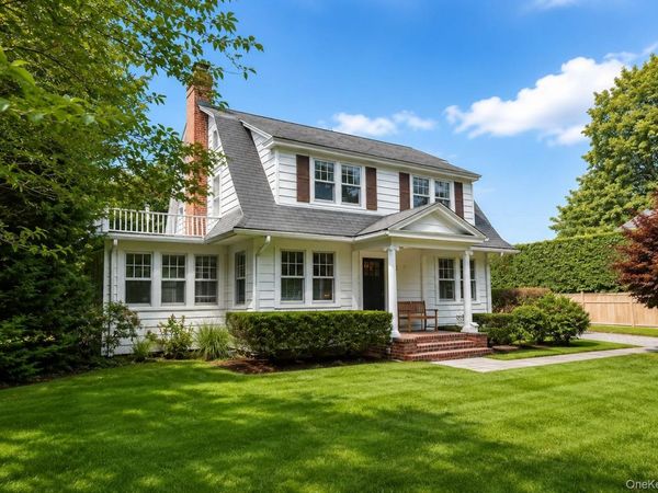 11 Hulse Street, Bellport Village, NY 11713