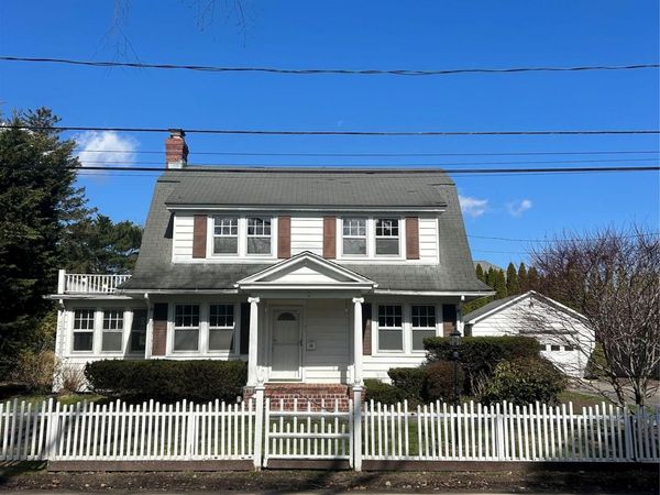 11 Hulse Street, Bellport Village, NY 11713