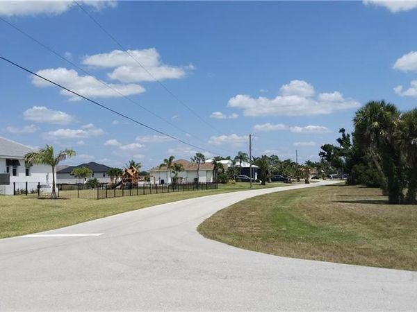 16788 San Edmundo RD, PUNTA GORDA, FL 33955