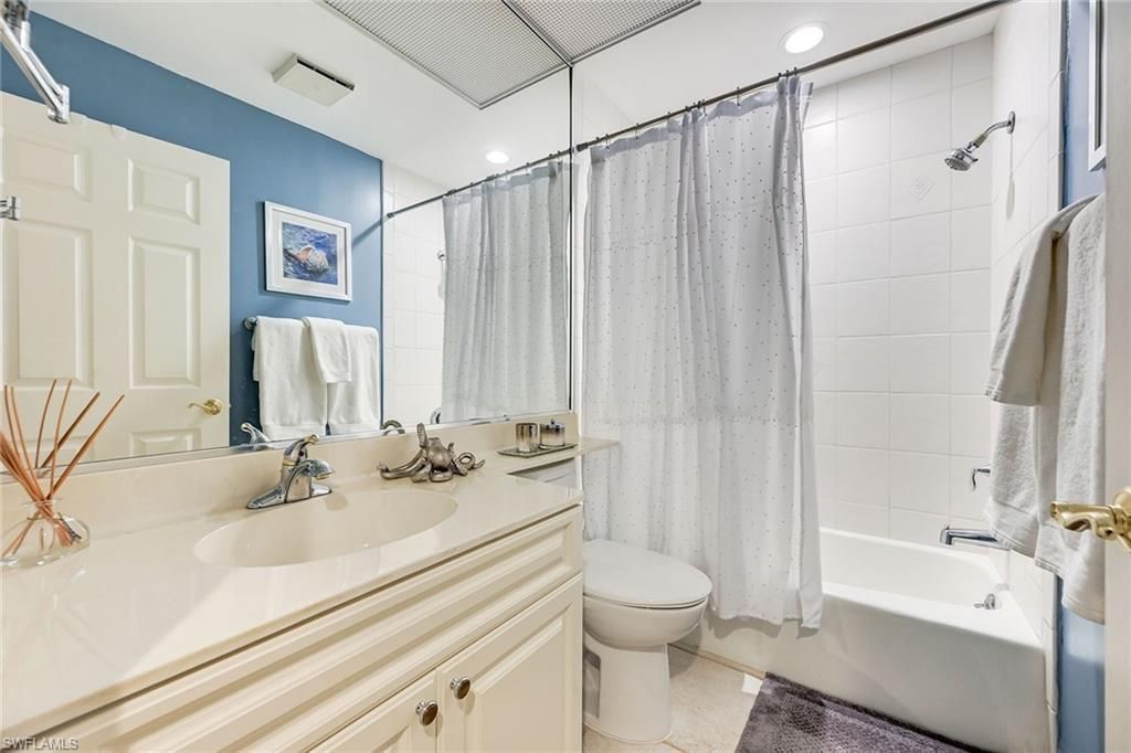 4530 Gulf Shore Blvd N, Unit 2-122, Naples, FL 34103 Photo