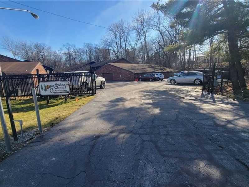 16080 Maple Heights Boulevard, Unit 101, Maple Heights, OH 44137 Photo 4